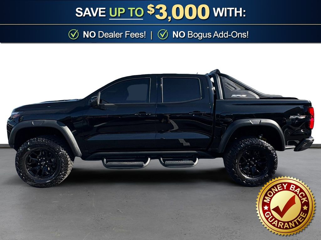 Used 2025 Chevrolet Colorado ZR2 w/ Midnight Edition image 2