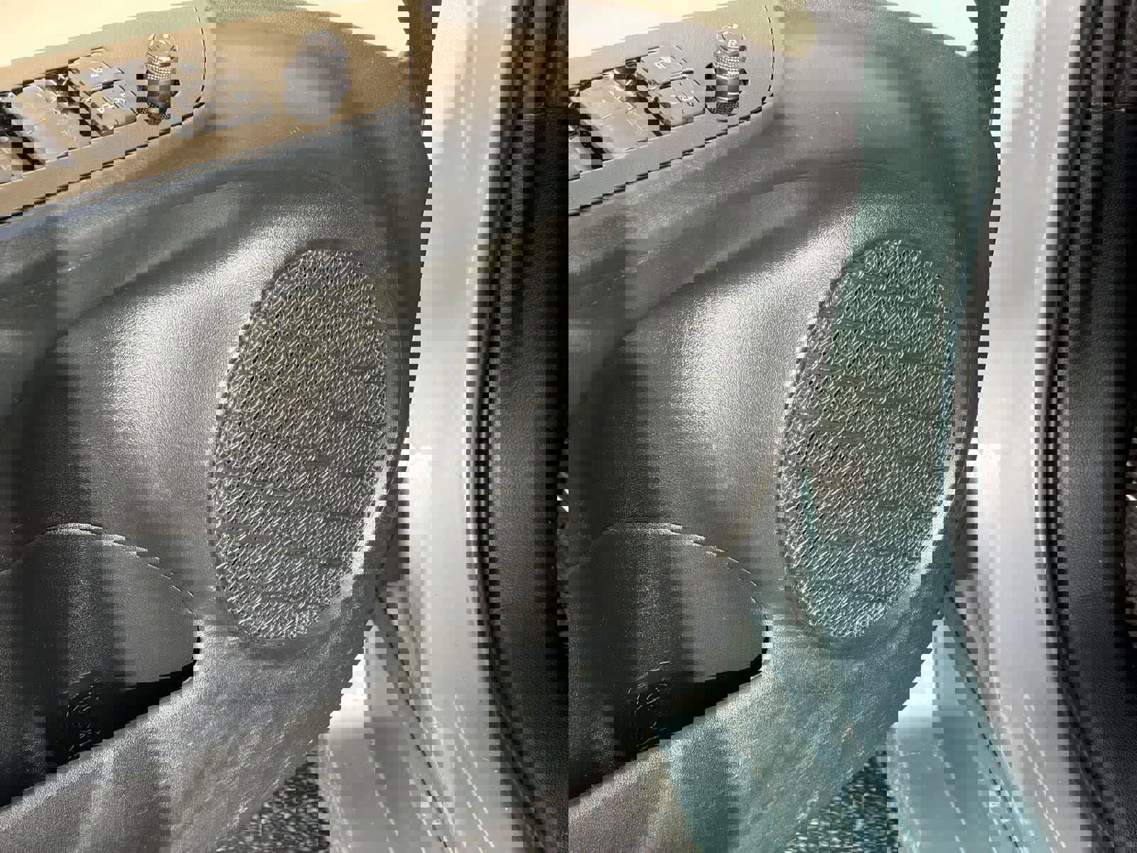 Used 2021 Toyota Prius L Eco image 23