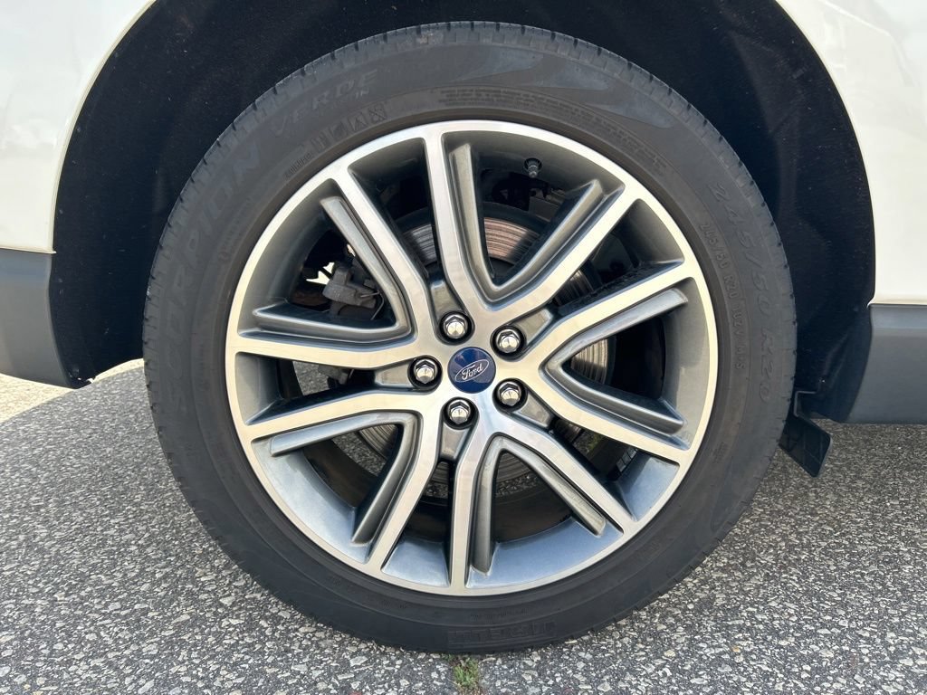 Used 2022 Ford Edge Titanium AWD/4WD image 27