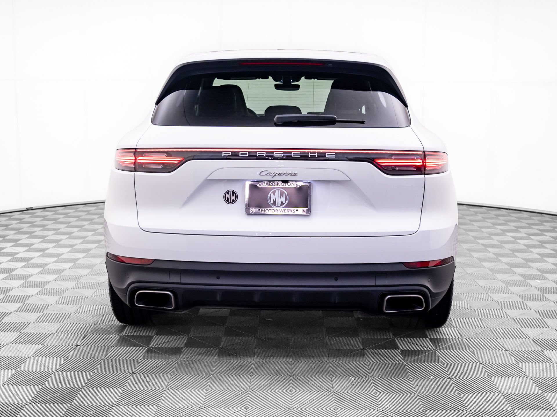 Certified 2023 Porsche Cayenne AWD/4WD image 10