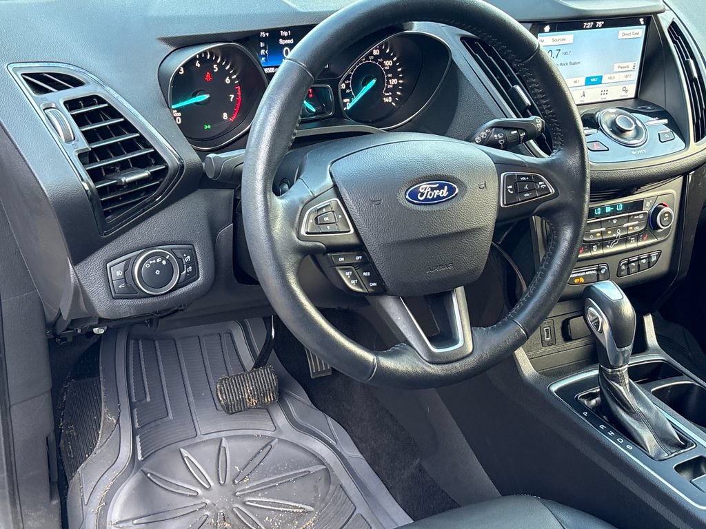 Certified 2019 Ford Escape Titanium AWD/4WD image 4