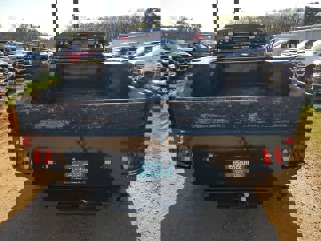 Used 2023 GMC Sierra 3500 Pro w/ Convenience Package image 12