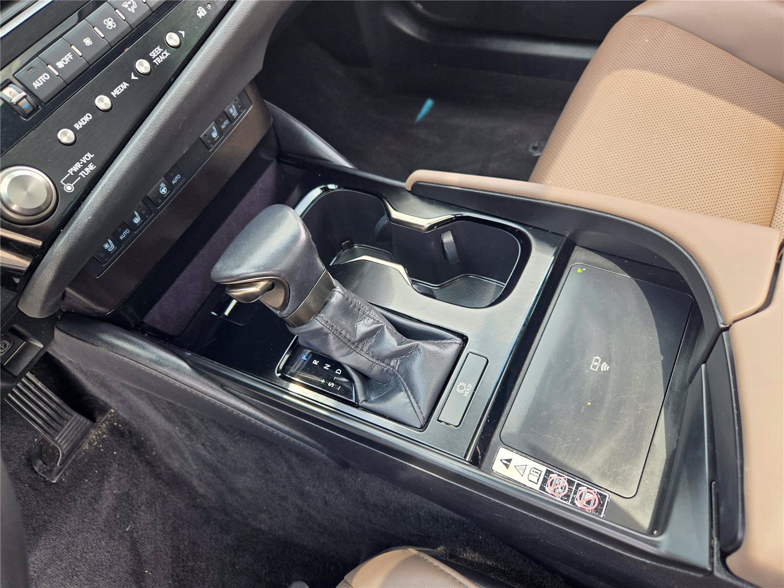 Used 2023 Lexus ES 350 w/ Premium Package FWD image 19