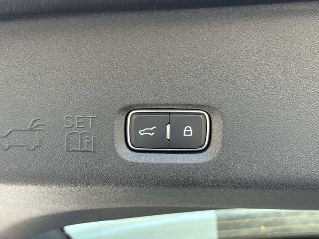 New 2027 Lincoln Navigator L Reserve AWD/4WD image 13