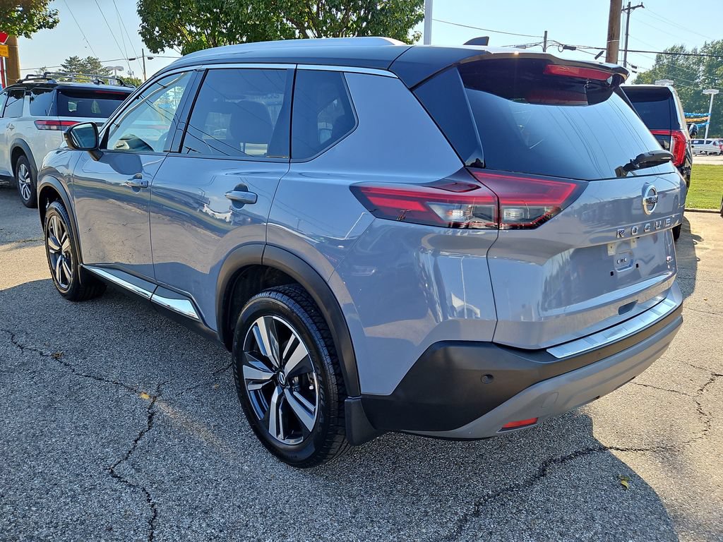 Used 2021 Nissan Rogue SL w/ Premium Package FWD image 3