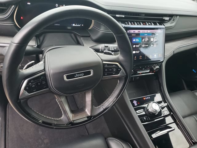Used 2021 Jeep Grand Cherokee L Overland w/ Advanced Protech Group III AWD/4WD image 19