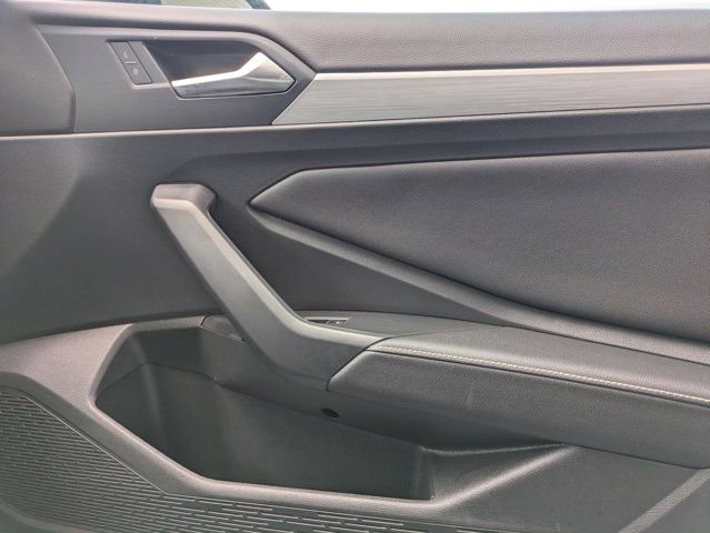 Used 2025 Volkswagen Jetta Sport FWD image 32