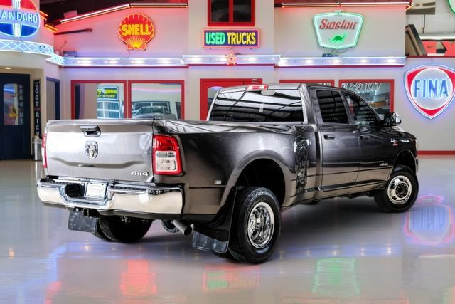 Used 2021 RAM 3500 Tradesman w/ Chrome Appearance Group AWD/4WD image 4