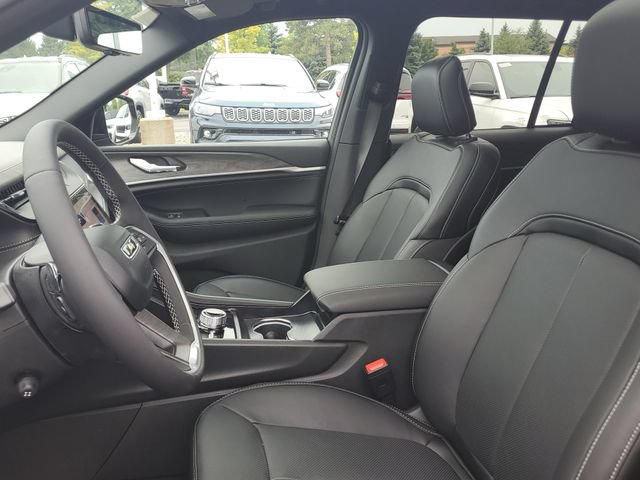 New 2026 Jeep Grand Cherokee Limited AWD/4WD image 18