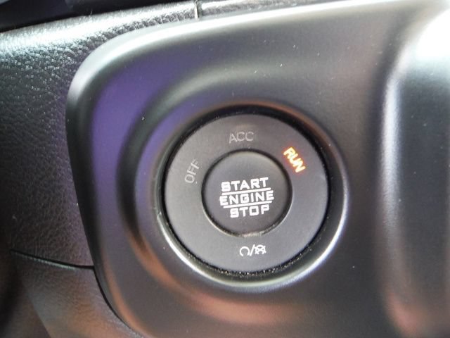 Used 2021 Jeep Gladiator Overland w/ Popular Equipment Package AWD/4WD image 27