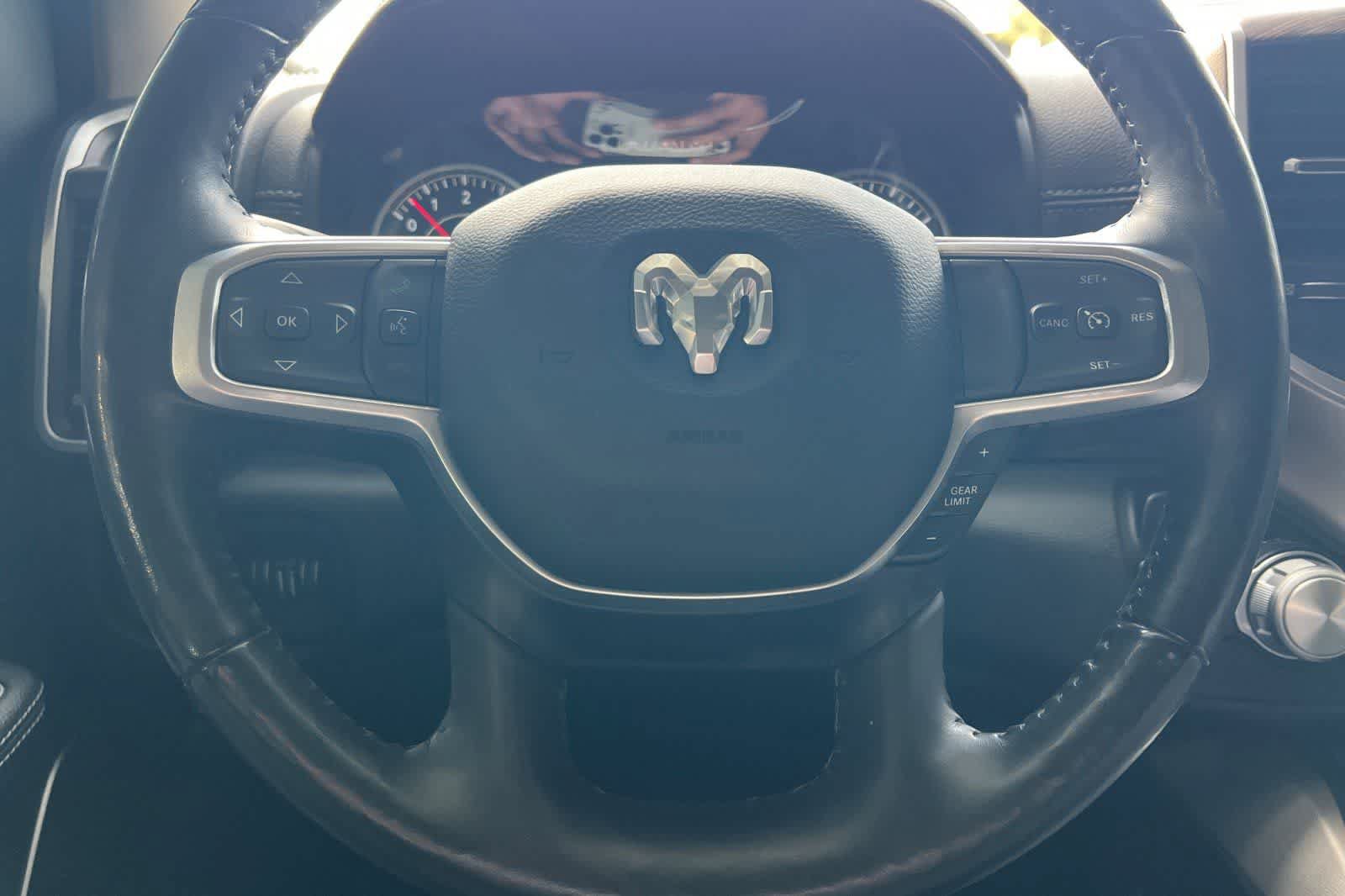Used 2020 RAM 1500 Laramie AWD/4WD image 25