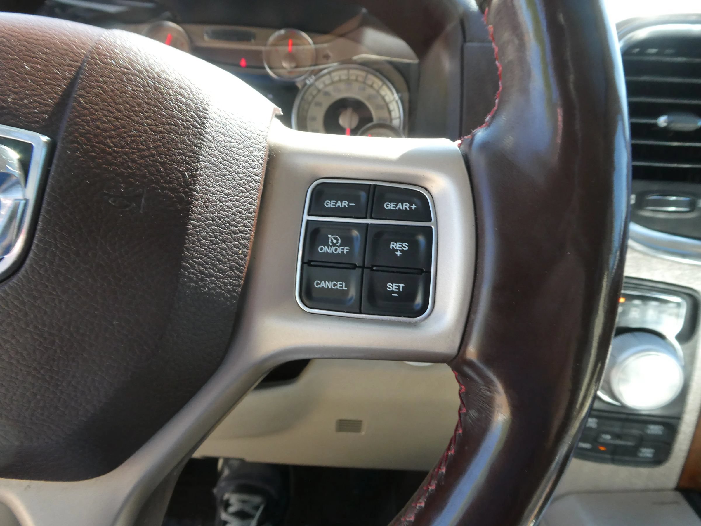 Used 2018 RAM 1500 Laramie Longhorn w/ Longhorn Southfork Package AWD/4WD image 21