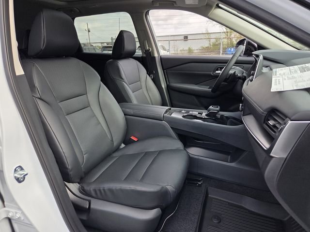 New 2026 Nissan Rogue SV image 13