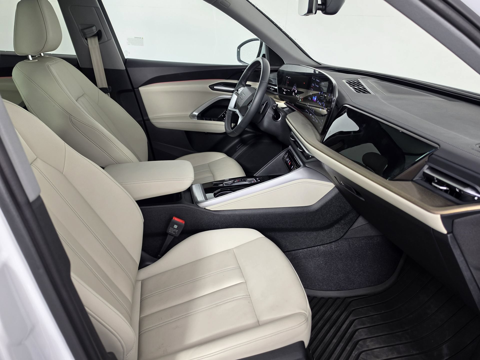 Used 2025 Audi Q5 Premium w/ Convenience Package AWD/4WD image 46