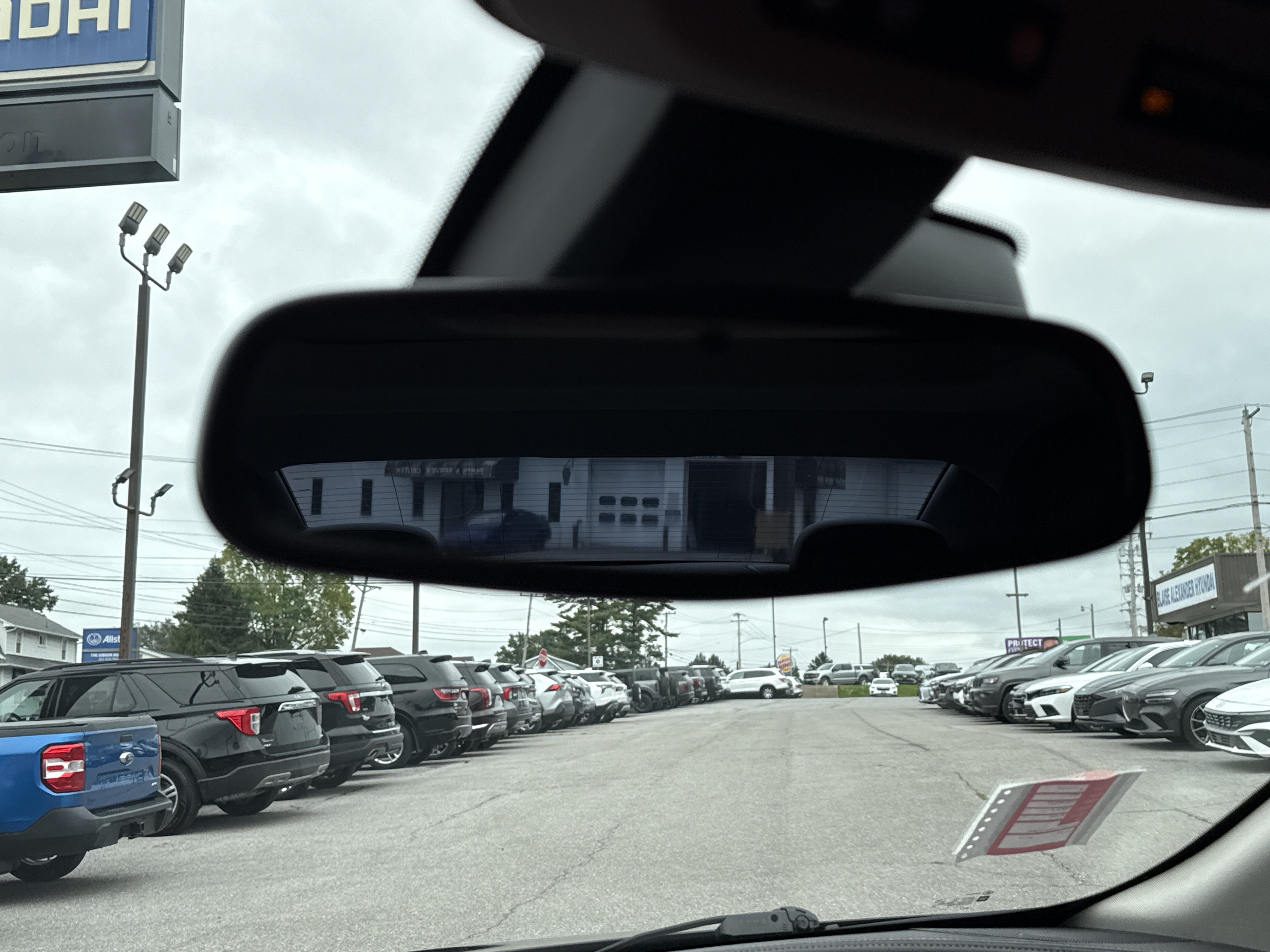 Used 2017 Chevrolet Impala LT w/ Leather Package FWD image 25