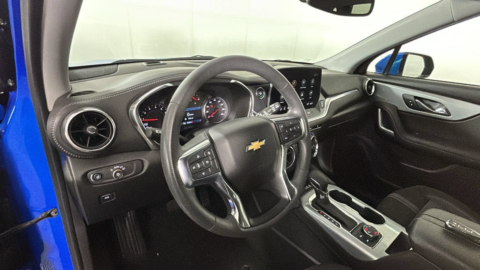 Used 2024 Chevrolet Blazer LT w/ Convenience Package AWD/4WD image 16