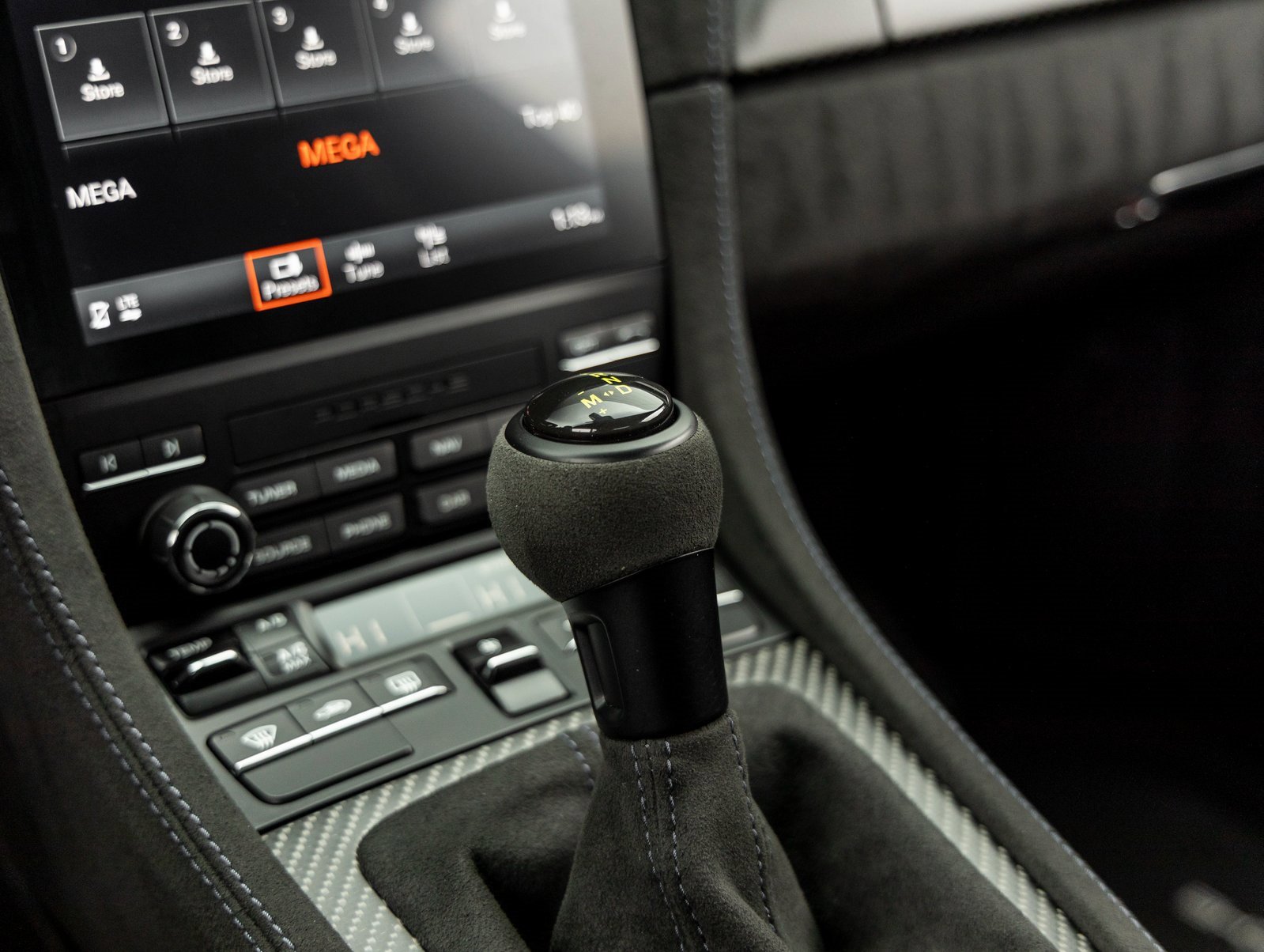 Used 2025 Porsche 718 Cayman GT4 RS w/ Weissach Package image 41