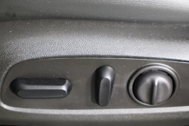 Used 2021 GMC Acadia SLT FWD image 22