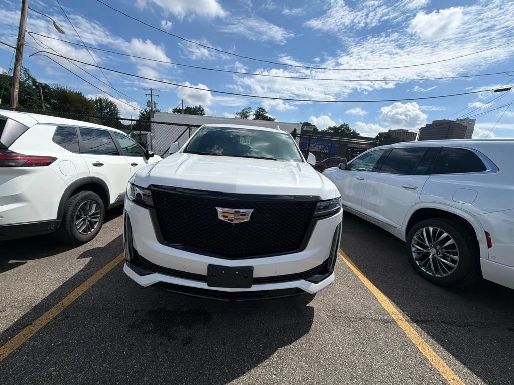 Used 2021 Cadillac Escalade Sport w/ Driver Assist Tech Package AWD/4WD image 2