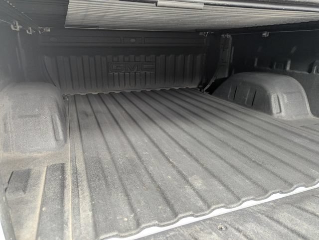 Used 2024 GMC Sierra 1500 Elevation w/ LPO, Elevation Black Package AWD/4WD image 7
