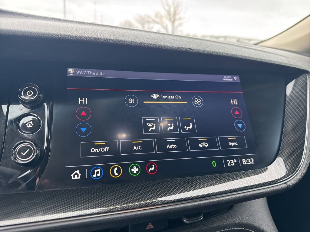 Used 2021 Buick Envision Essence image 21