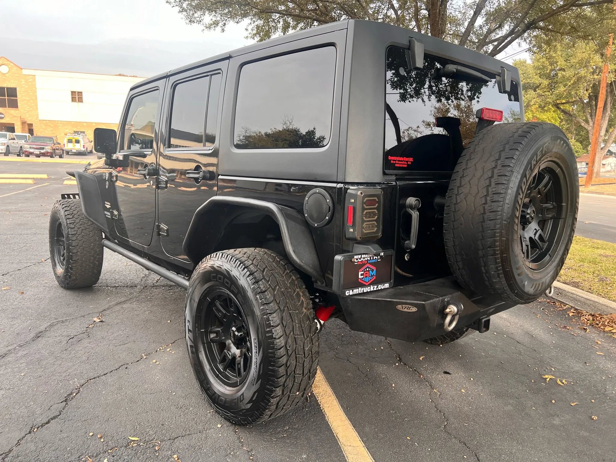 Used 2011 Jeep Wrangler Unlimited Sahara w/ Dual Top Group image 7