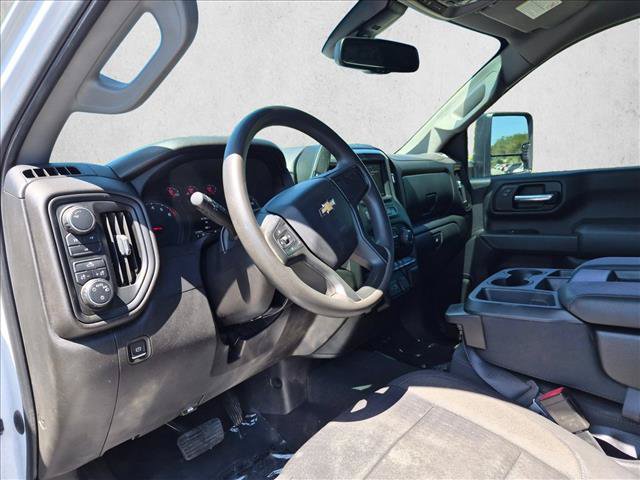 Used 2022 Chevrolet Silverado 2500 Custom w/ Custom Convenience Package AWD/4WD image 10