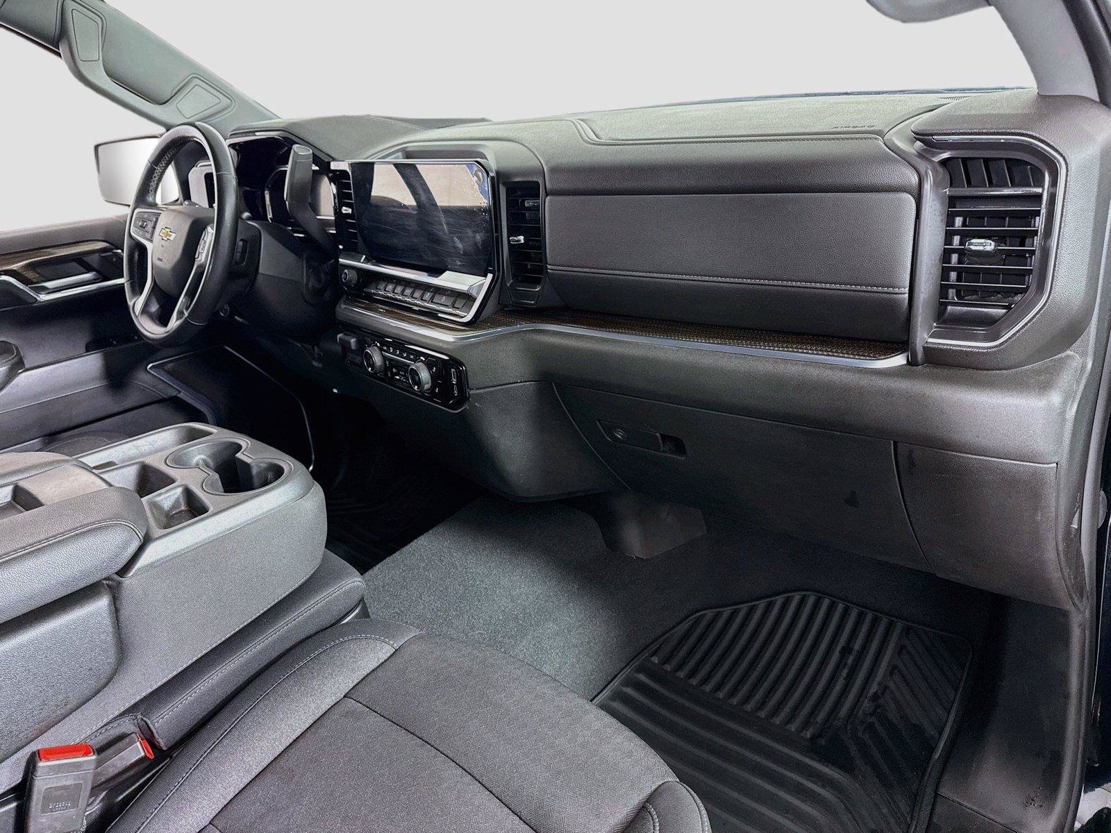 Used 2023 Chevrolet Silverado 1500 LT w/ Z71 Off-Road Package AWD/4WD image 21