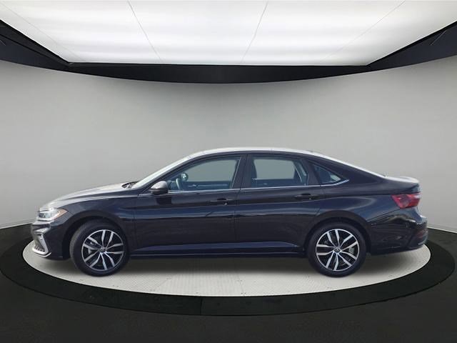 New 2026 Volkswagen Jetta SE image 4