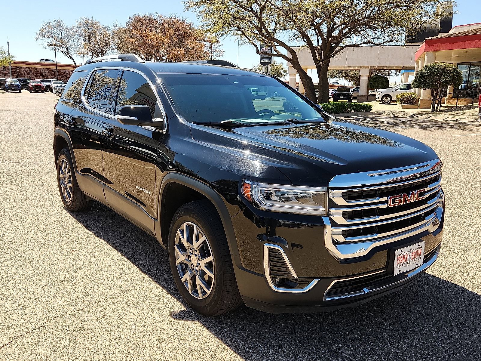 Used 2023 GMC Acadia SLT image 6