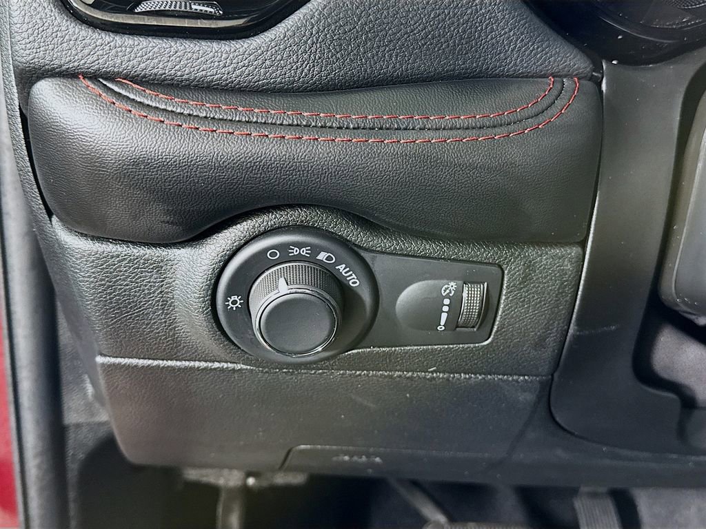 Used 2024 Dodge Durango GT image 20