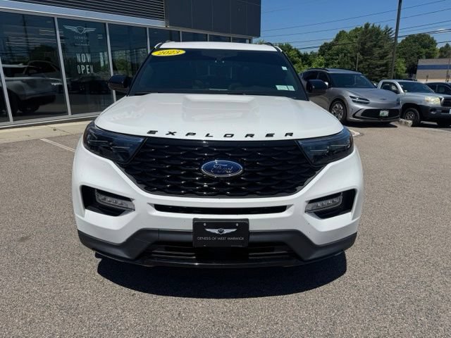 Used 2023 Ford Explorer ST-Line w/ Class IV Trailer Tow Package AWD/4WD image 17