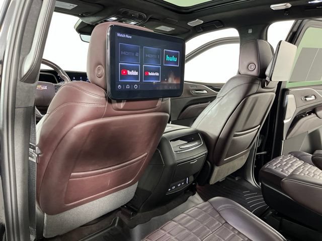 Used 2022 Cadillac Escalade Sport Platinum w/ LPO, ONYX Package AWD/4WD image 45
