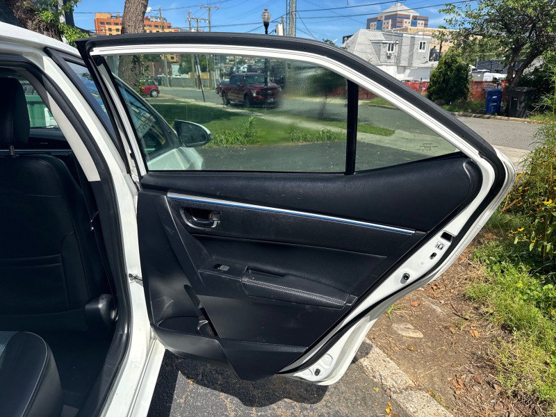 Used 2015 Toyota Corolla S w/ Driver Convenience Package FWD image 13