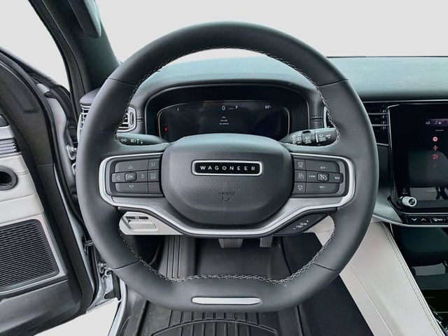 Used 2025 Jeep Wagoneer 4WD image 12