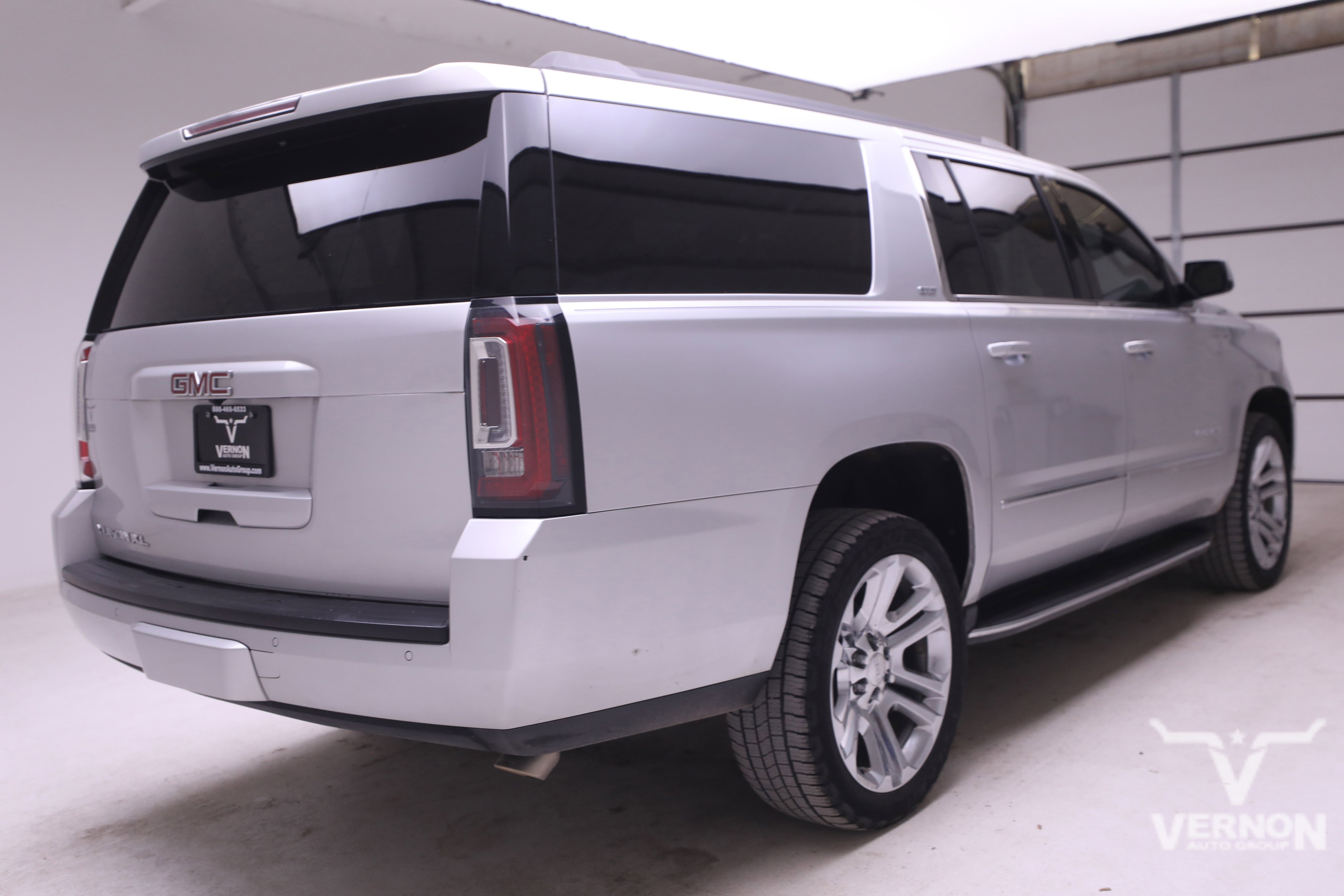 Used 2020 GMC Yukon XL SLT w/ Premium Edition image 5