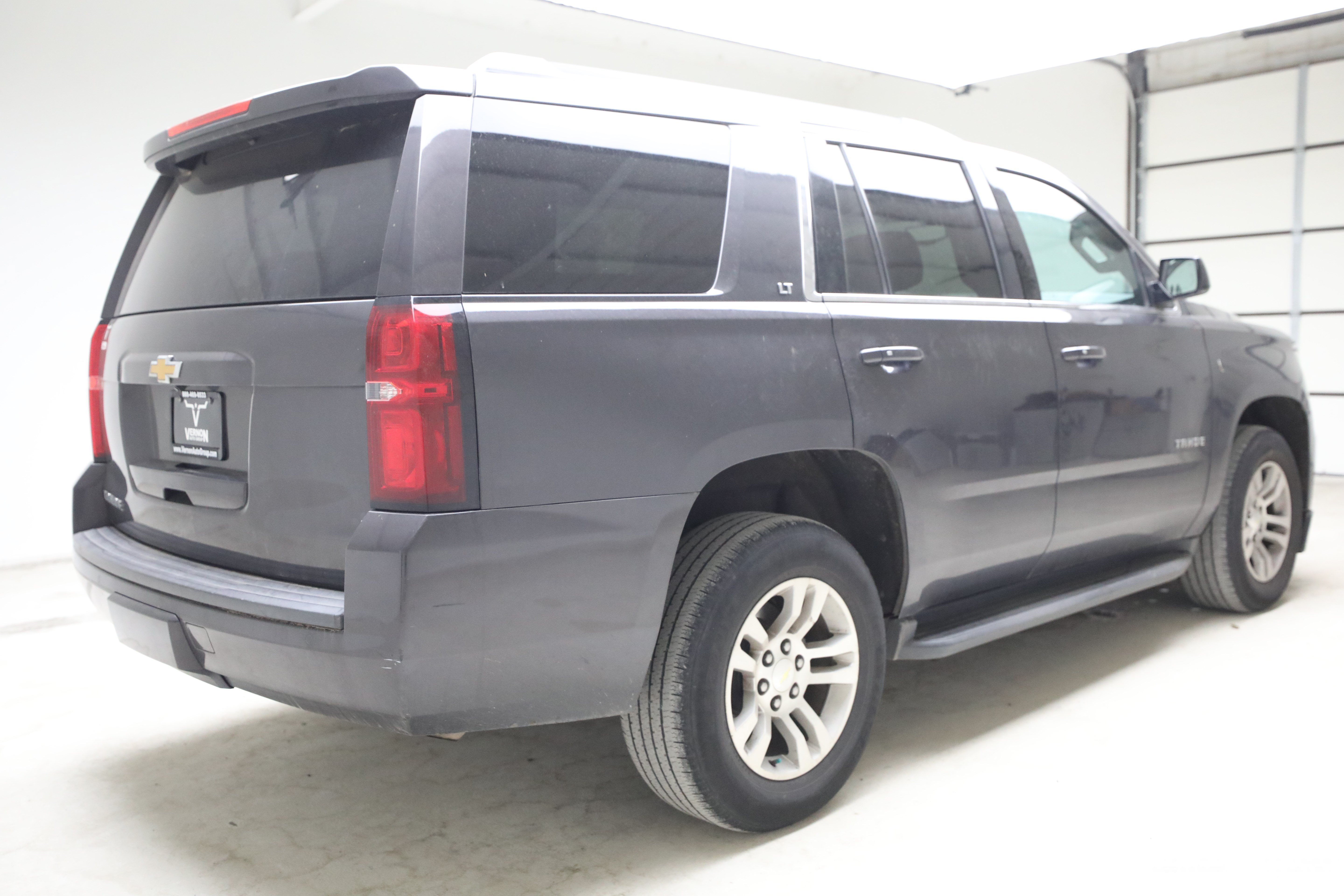 Used 2016 Chevrolet Tahoe LT w/ Luxury Package RWD image 4