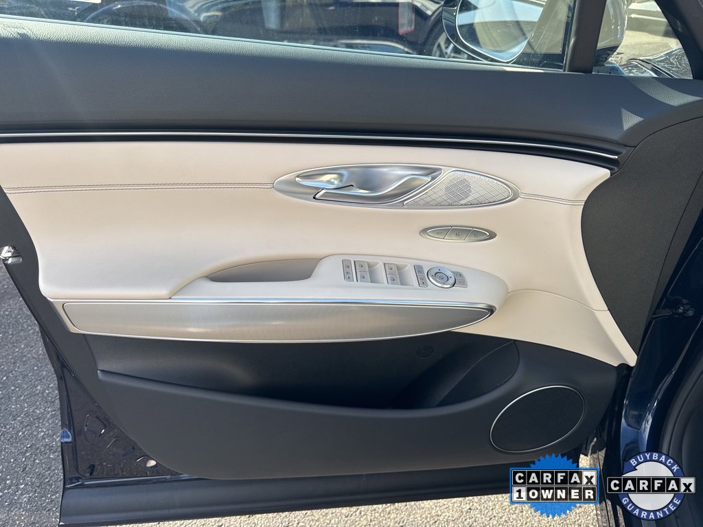 Used 2025 Genesis GV70 2.5T w/ Select Package image 14