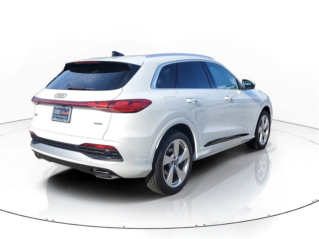 New 2025 Audi Q5 Prestige image 4