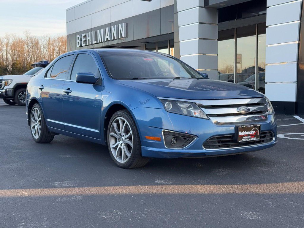 Used 2010 Ford Fusion SE image 2
