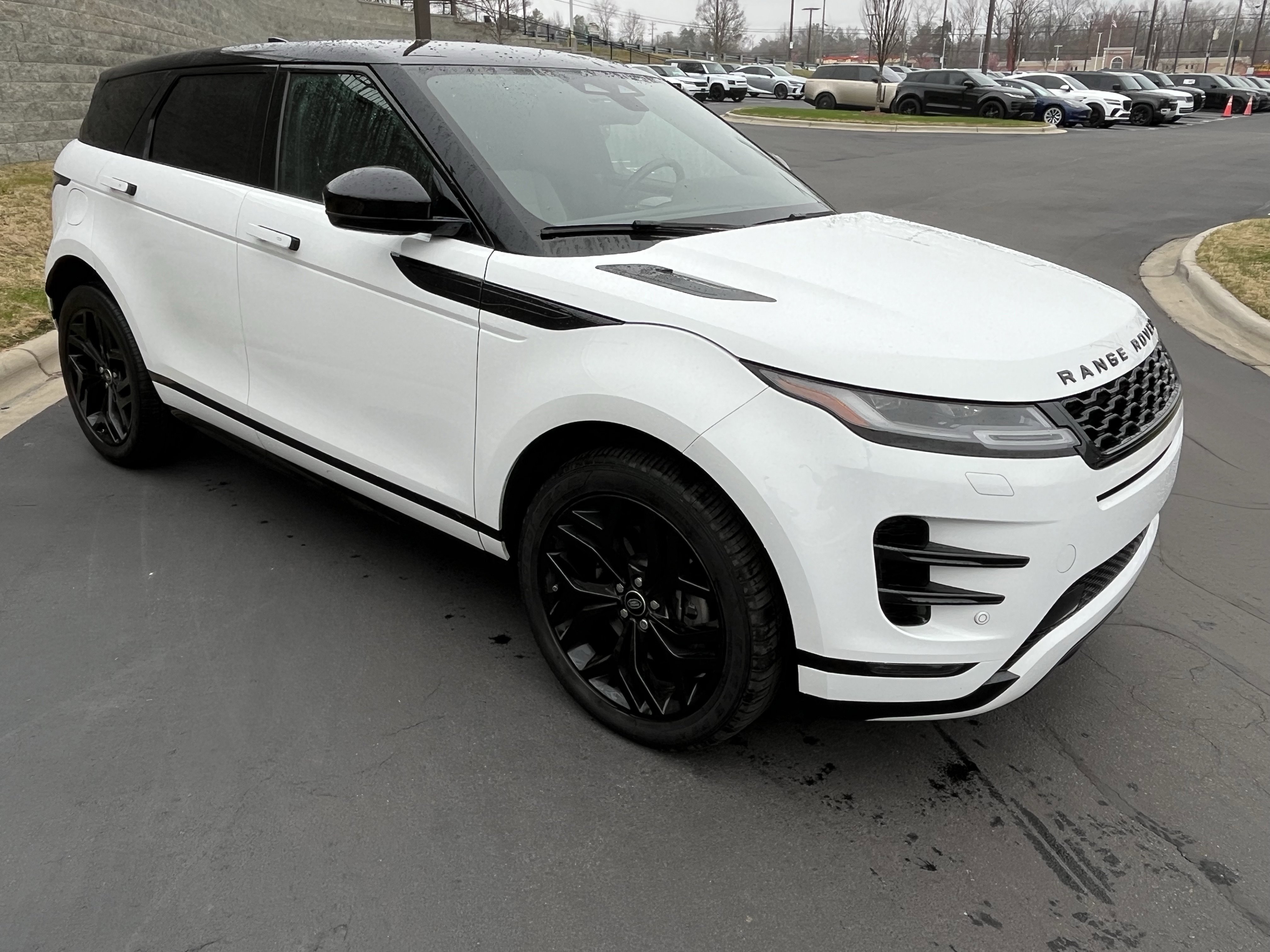 Certified 2023 Land Rover Range Rover Evoque R-Dynamic SE image 9