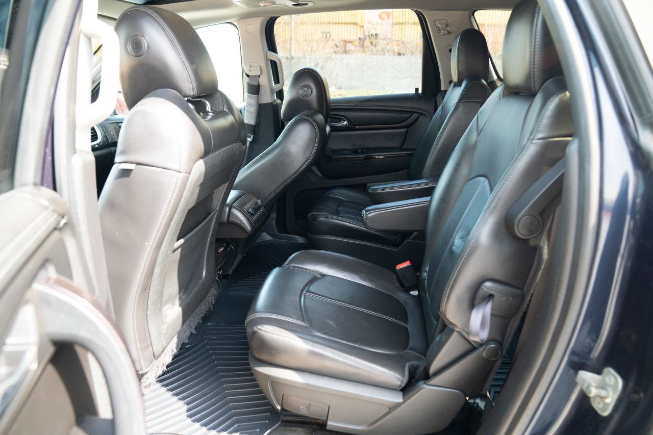 Used 2015 Chevrolet Traverse LTZ w/ LPO, 'HIT The Road' Package image 24