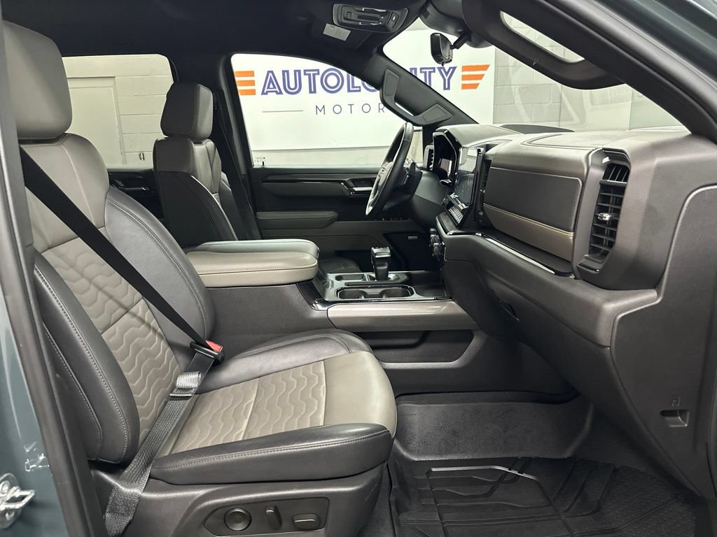 Used 2025 Chevrolet Silverado 1500 ZR2 w/ Technology Package AWD/4WD image 21