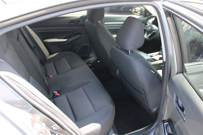 Used 2023 Nissan Altima 2.5 SV FWD image 11