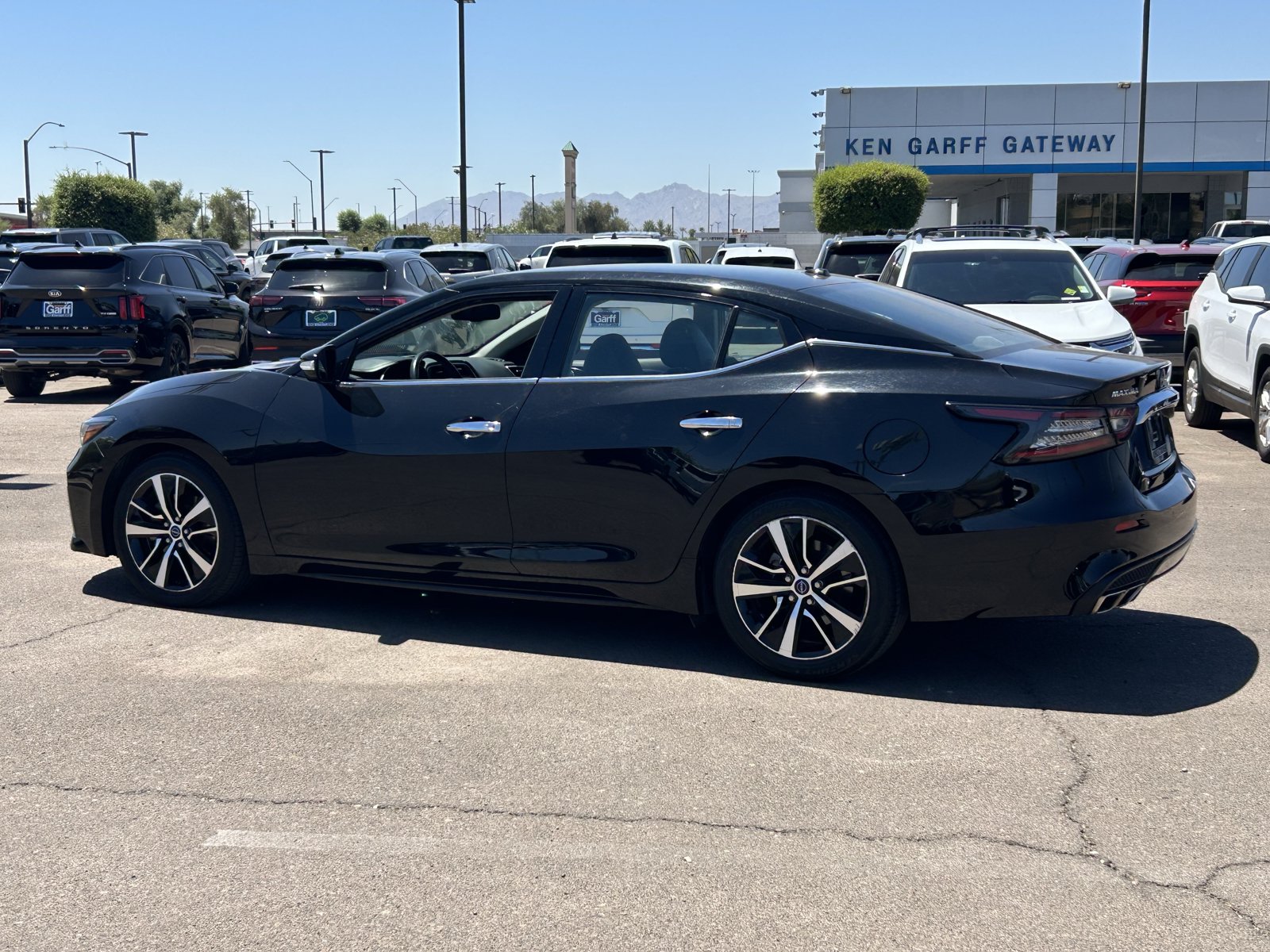 Used 2023 Nissan Maxima SV w/ Floor Mat Group FWD image 3