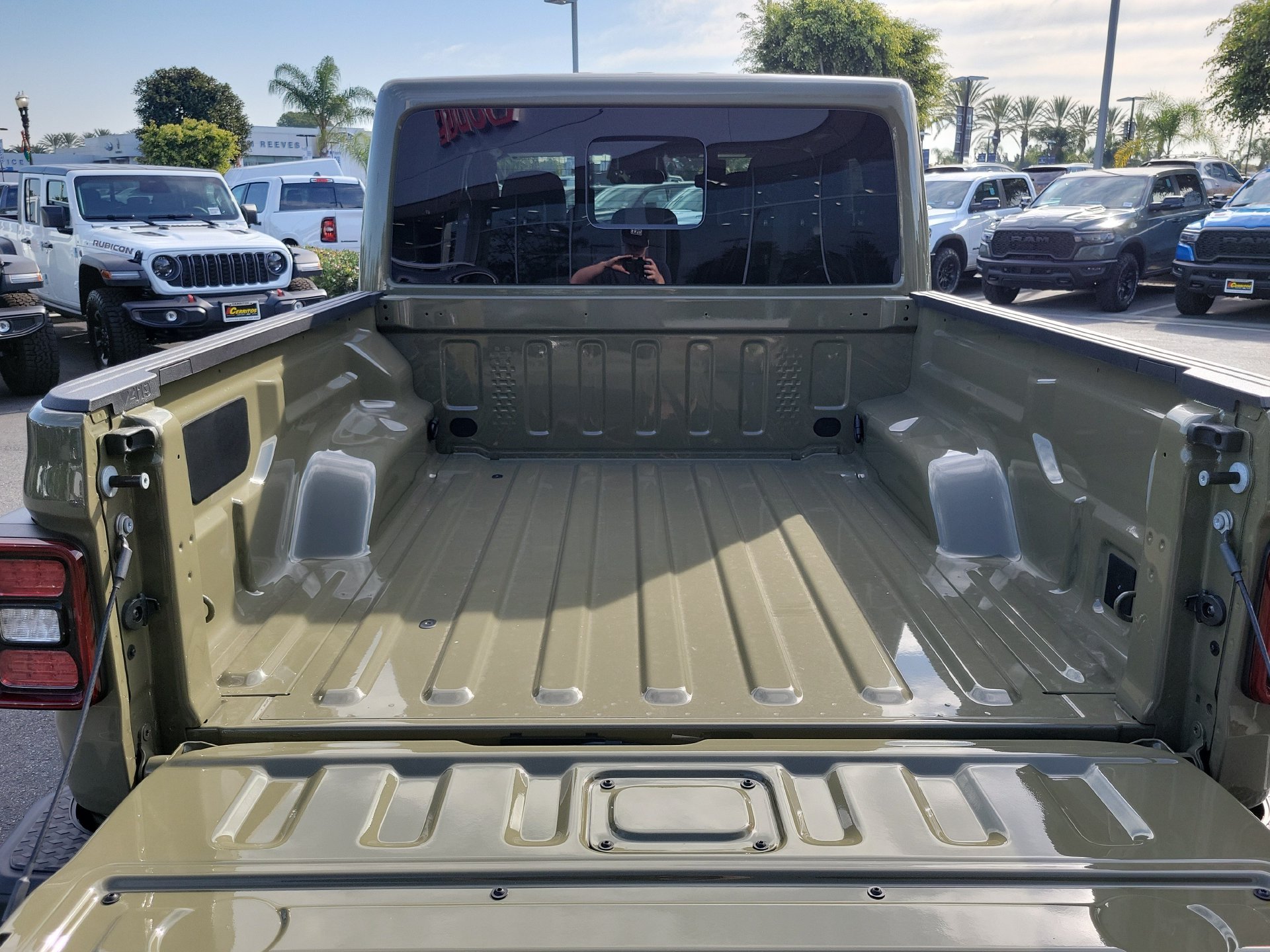 New 2026 Jeep Gladiator Mojave AWD/4WD image 18