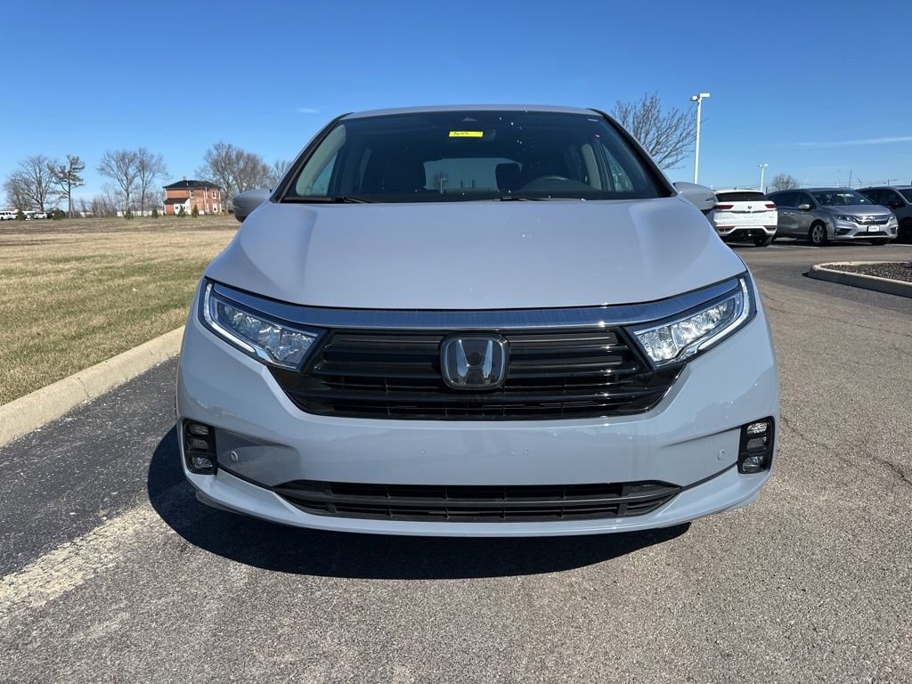 Used 2023 Honda Odyssey Touring image 2