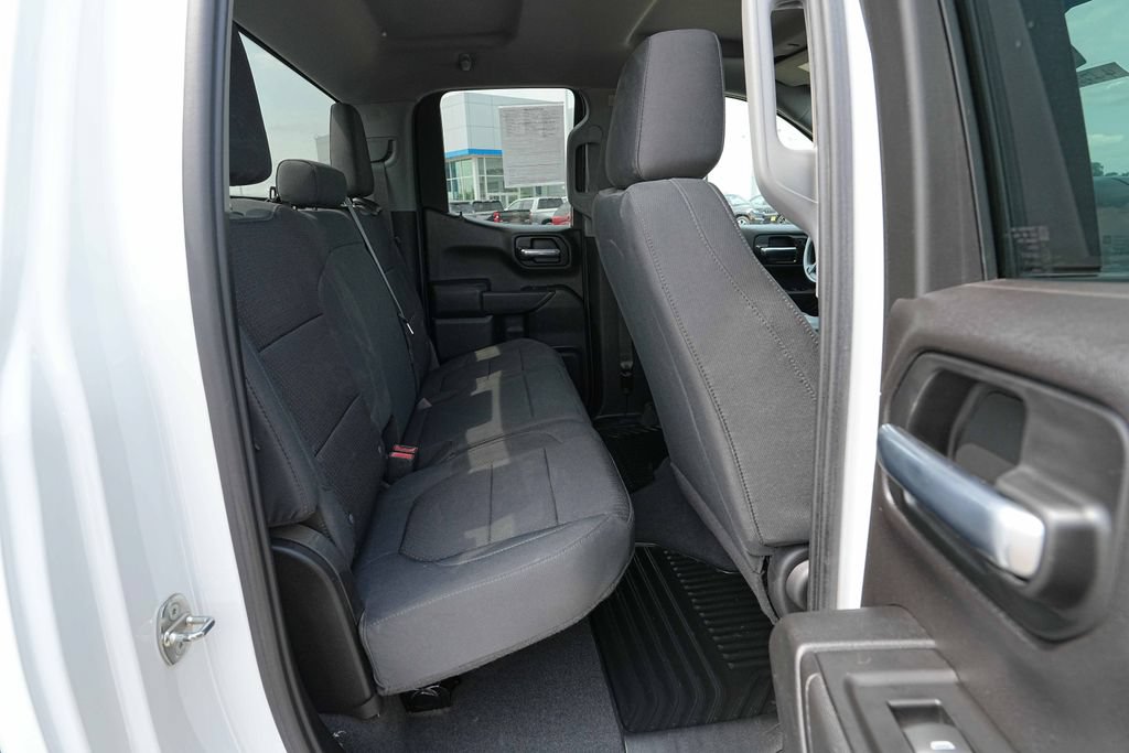 Used 2020 Chevrolet Silverado 1500 Custom w/ Trailering Package AWD/4WD image 22