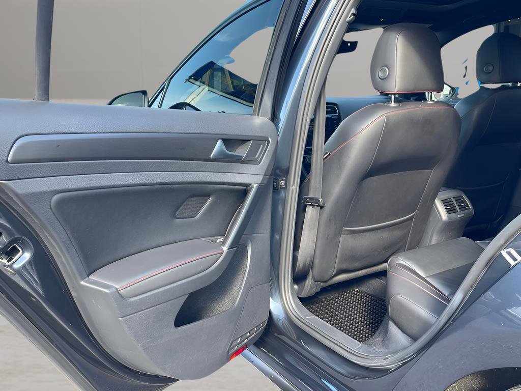 Used 2021 Volkswagen GTI SE image 20