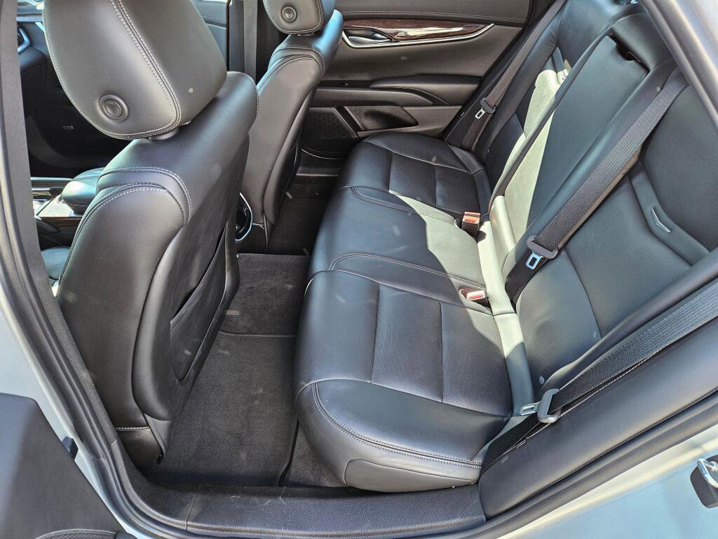 Used 2017 Cadillac XTS Luxury image 19